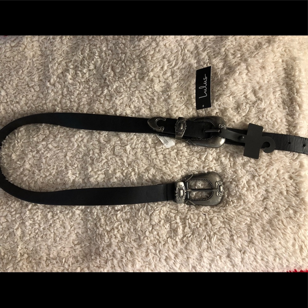 Double buckle waist belt